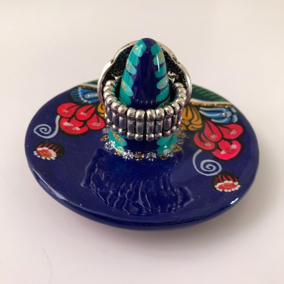 Celtic Inspired Rope Knot Design Ring Elastic Band - Picture 7 of 7